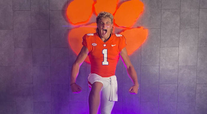 The nation's no. 1 linebacker Sammy Brown